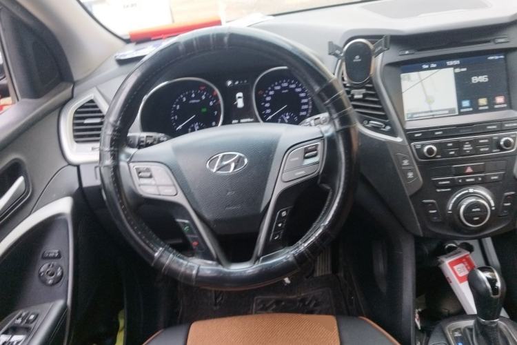 Used Hyundai Grand SantaFe 2017 2.0T 7-Seater Four-Wheel Drive Comfort Edition Steering Wheel