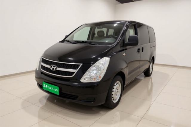 Ojetý Hyundai H-1 Starex 2011 2.4L Comfort Edition
