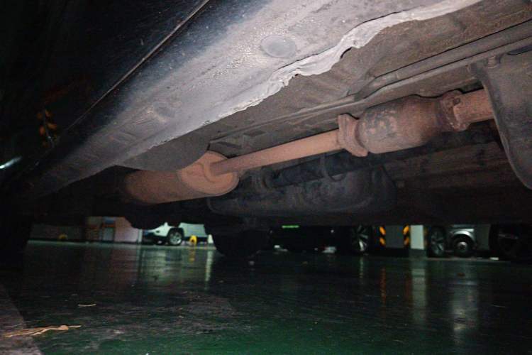 Used Hyundai H-1 Starex 2011 2.4L Comfort Edition Chassis Front Right