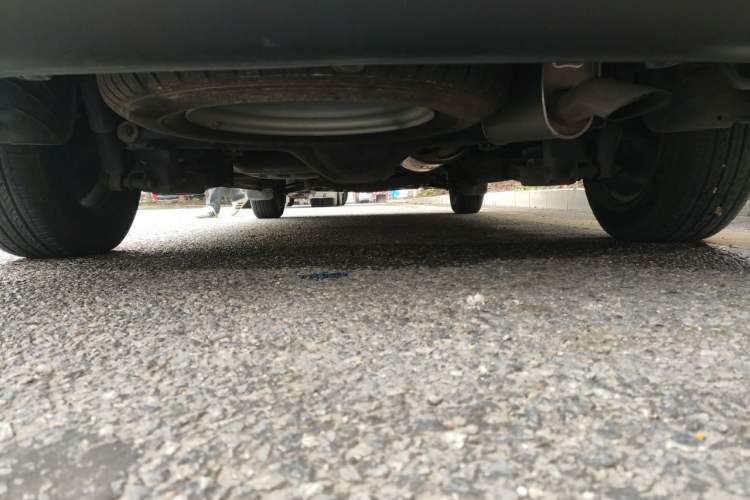 Used Hyundai H-1 Starex 2011 2.4L Comfort Edition Chassis Rear