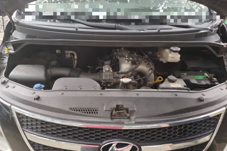 Used Hyundai H-1 Starex 2011 2.4L Luxury Edition Engine Bay