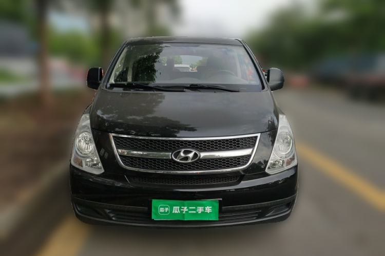 Used Hyundai H-1 Starex 2011 2.4L Comfort Edition Front