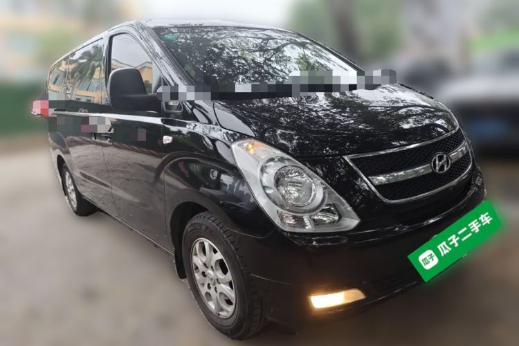Used Hyundai H-1 Starex 2011 2.4L Luxury Edition Front Right 45 Deg