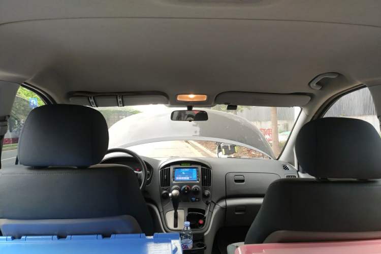 Used Hyundai H-1 Starex 2011 2.4L Comfort Edition Headliner