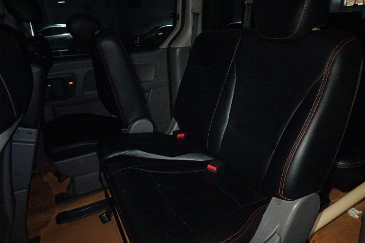 Used Hyundai H-1 Starex 2011 2.4L Comfort Edition Left Rear Seat