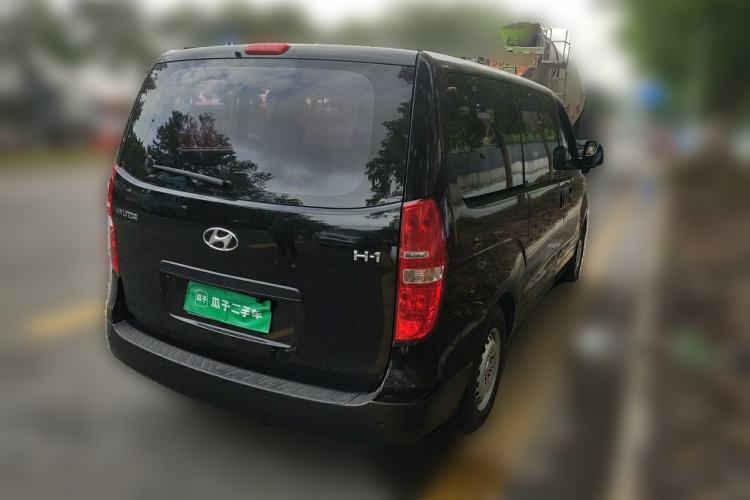 Used Hyundai H-1 Starex 2011 2.4L Comfort Edition Rear Right 45 Deg
