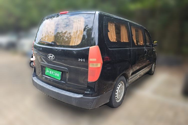 Used Hyundai H-1 Starex 2011 2.4L Comfort Edition Rear Right 45 Deg