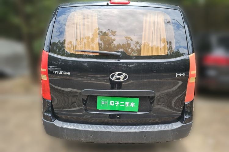 Used Hyundai H-1 Starex 2011 2.4L Comfort Edition Rear