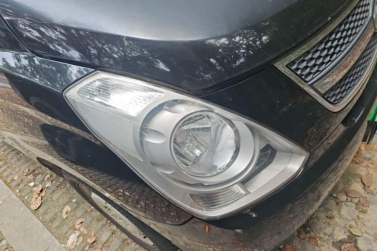Used Hyundai H-1 Starex 2011 2.4L Comfort Edition Right Front Headlight
