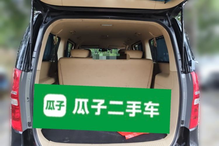 Used Hyundai H-1 Starex 2011 2.4L Luxury Edition Trunk