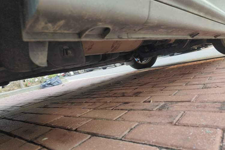 Used Hyundai H-1 Starex 2011 2.4L Luxury Edition Chassis Rear Right