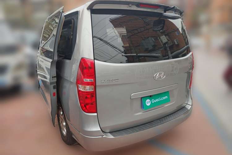 Used Hyundai H-1 Starex 2011 2.4L Luxury Edition Rear Left 45 Deg