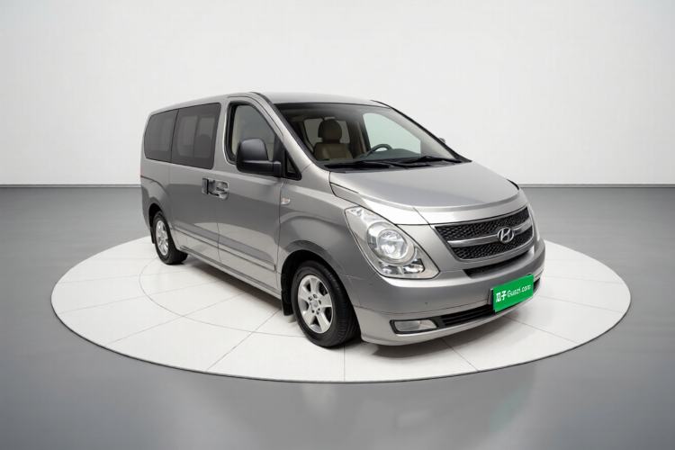 Used Hyundai H-1 Starex 2011 2.4L Luxury Edition Exterior 2