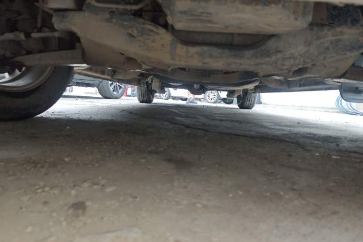 Used Hyundai H-1 Starex 2011 2.4L Luxury Edition Chassis Front