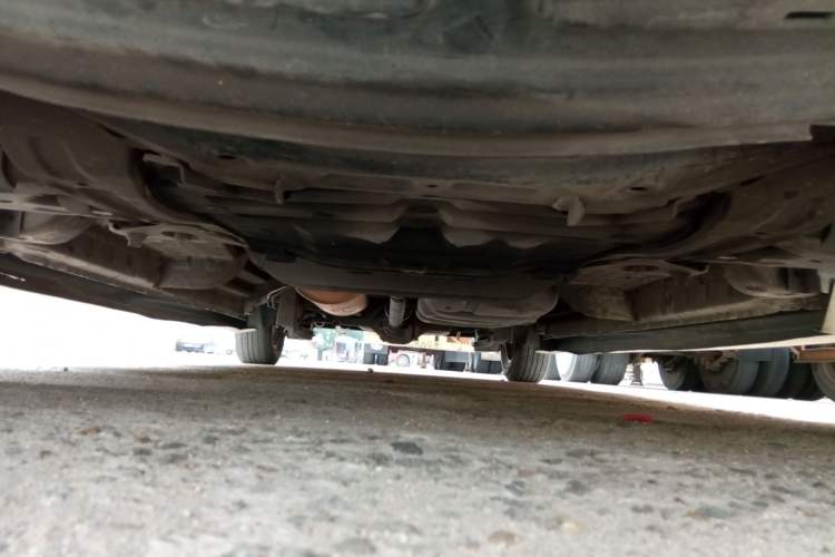 Used Hyundai H-1 Starex 2011 2.4L Luxury Edition Chassis Front