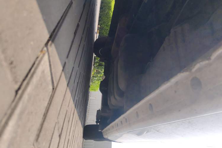 Used Hyundai H-1 Starex 2011 2.4L Comfort Edition Chassis Front Left