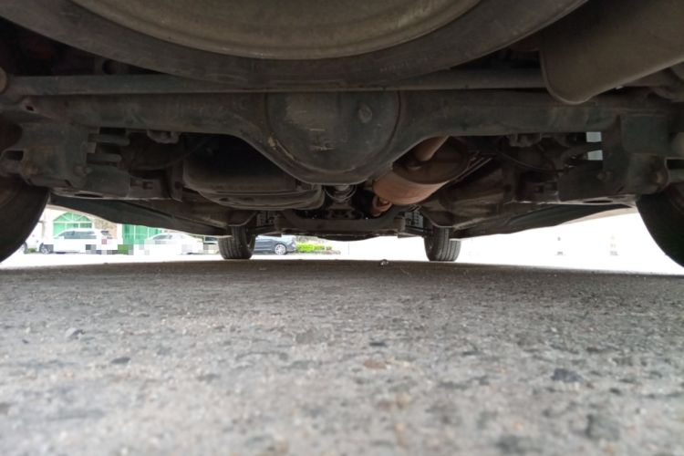 Used Hyundai H-1 Starex 2011 2.4L Luxury Edition Chassis Rear