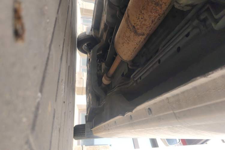 Used Hyundai H-1 Starex 2011 2.4L Comfort Edition Chassis Rear Right