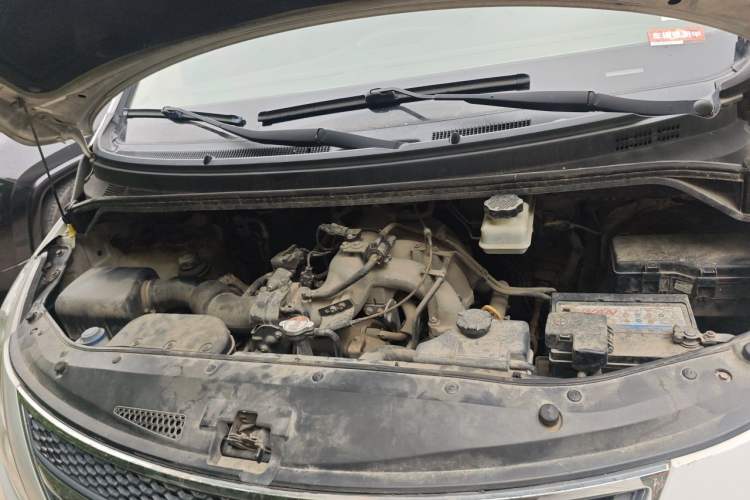 Used Hyundai H-1 Starex 2011 2.4L Luxury Edition Engine Bay