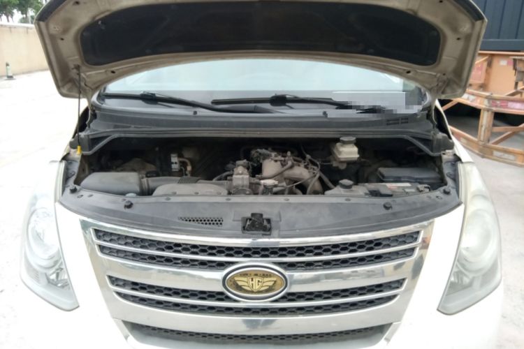 Used Hyundai H-1 Starex 2011 2.4L Luxury Edition Engine Bay