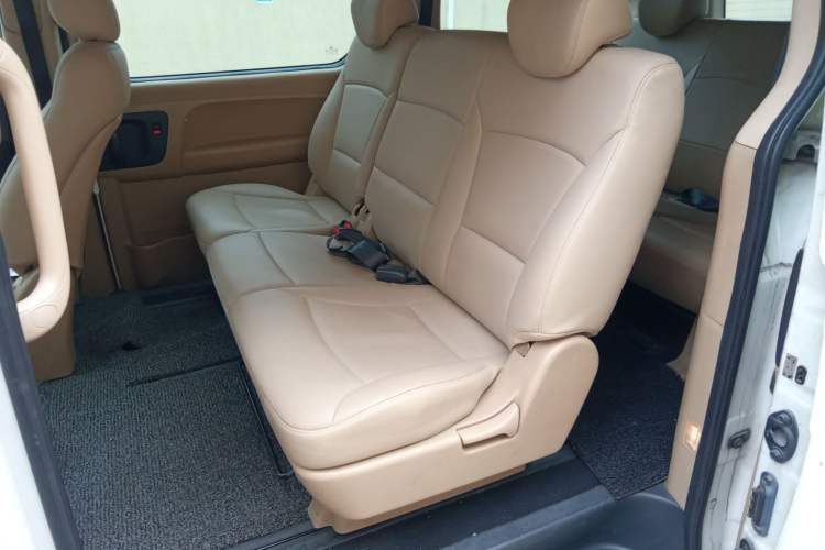Used Hyundai H-1 Starex 2011 2.4L Luxury Edition Left Rear Seat