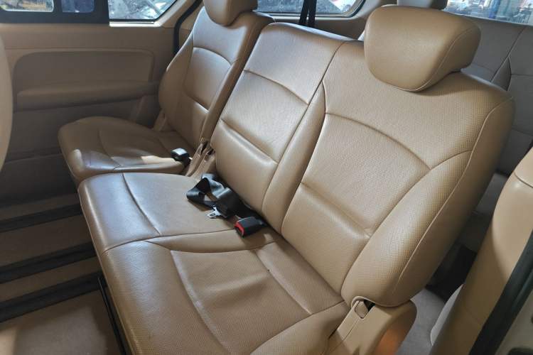 Used Hyundai H-1 Starex 2011 2.4L Luxury Edition Left Rear Seat