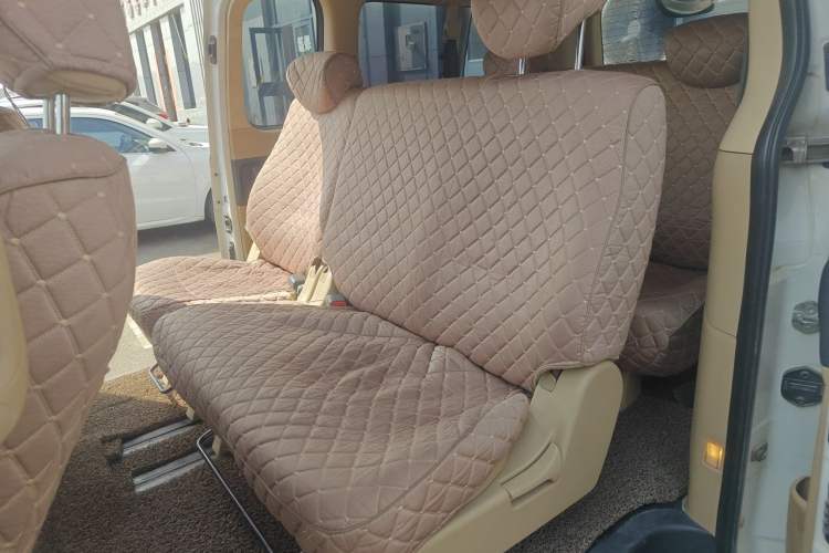 Used Hyundai H-1 Starex 2011 2.4L Luxury Edition Left Rear Seat