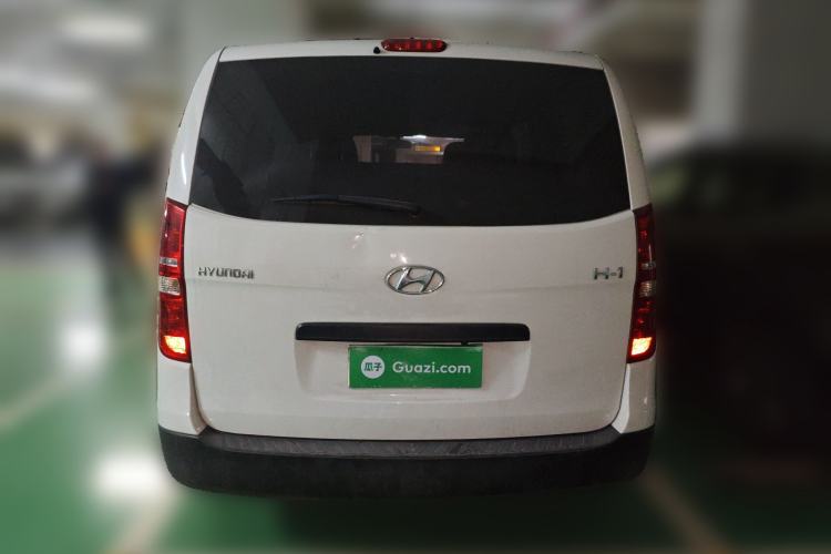 Used Hyundai H-1 Starex 2011 2.4L Comfort Edition Rear