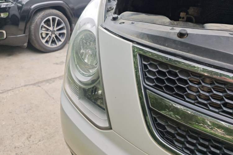 Used Hyundai H-1 Starex 2011 2.4L Luxury Edition Right Front Headlight