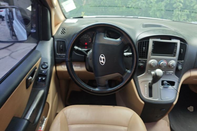 Used Hyundai H-1 Starex 2011 2.4L Luxury Edition Steering Wheel