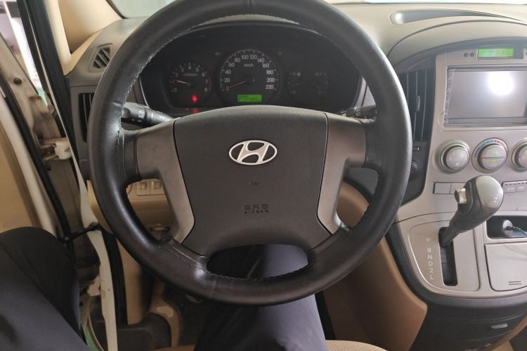Used Hyundai H-1 Starex 2011 2.4L Luxury Edition Steering Wheel