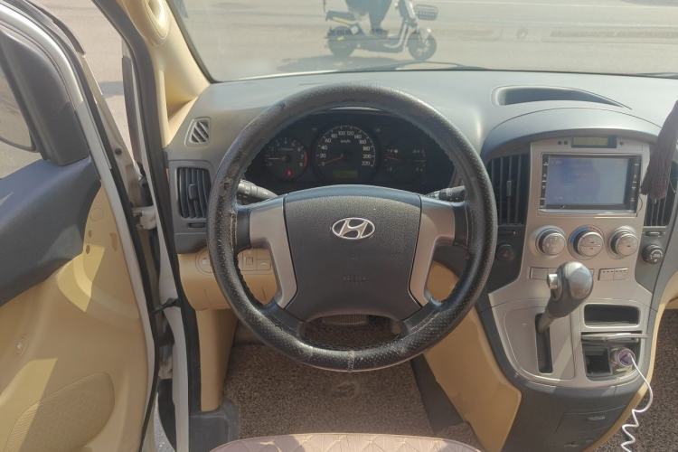 Used Hyundai H-1 Starex 2011 2.4L Luxury Edition Steering Wheel