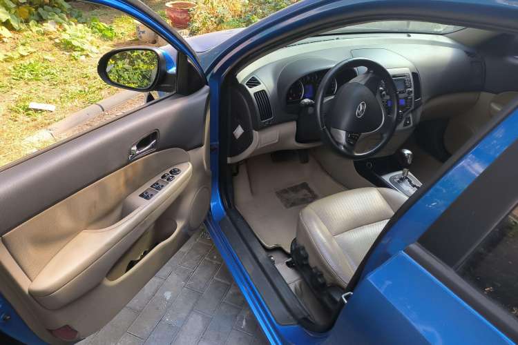 Used Hyundai i30 2009 1.6L Automatic Luxury Model Driver Seat