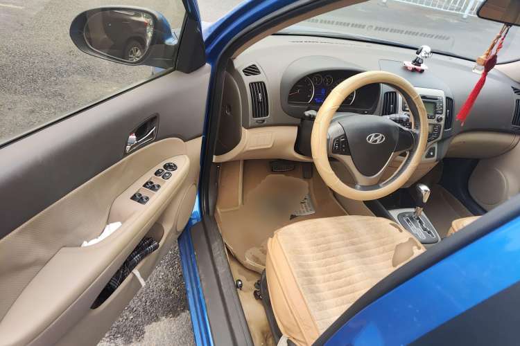 Used Hyundai i30 2009 1.6L Automatic Luxury Model Driver Seat