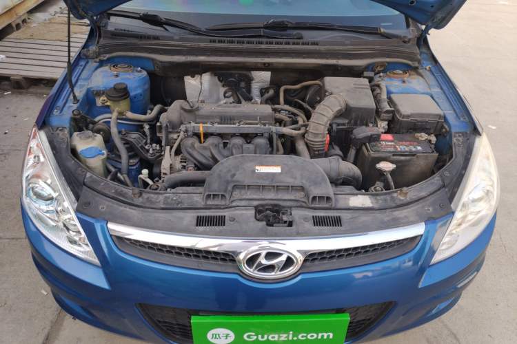 Used Hyundai i30 2009 1.6L Automatic Comfort Edition Engine Bay