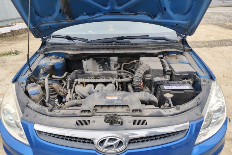 Used Hyundai i30 2009 1.6L Automatic Comfort Edition Engine Bay