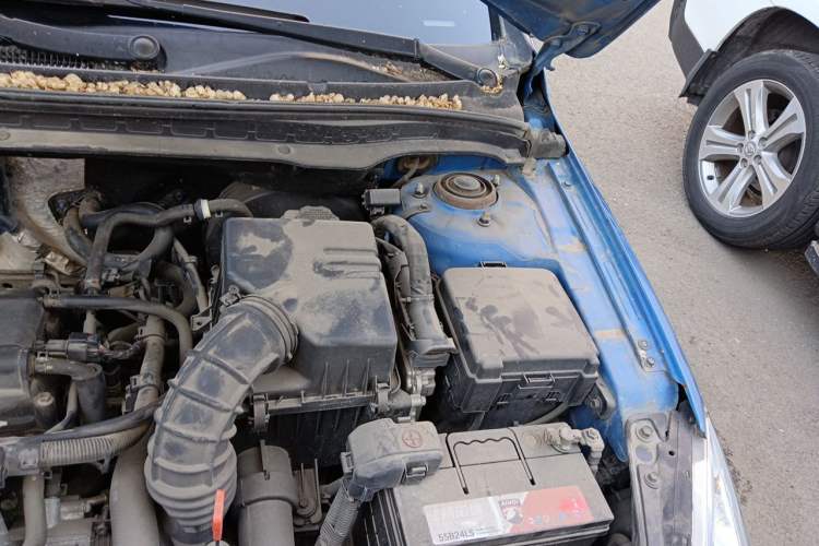 Used Hyundai i30 2009 1.6L Automatic Comfort Edition Engine Bay Left
