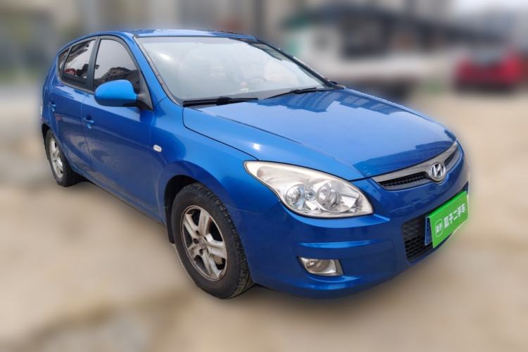 Used Hyundai i30 2009 1.6L Automatic Comfort Edition Front Right 45 Deg