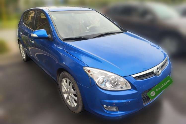 Used Hyundai i30 2009 1.6L Automatic Luxury Model Front Right 45 Deg