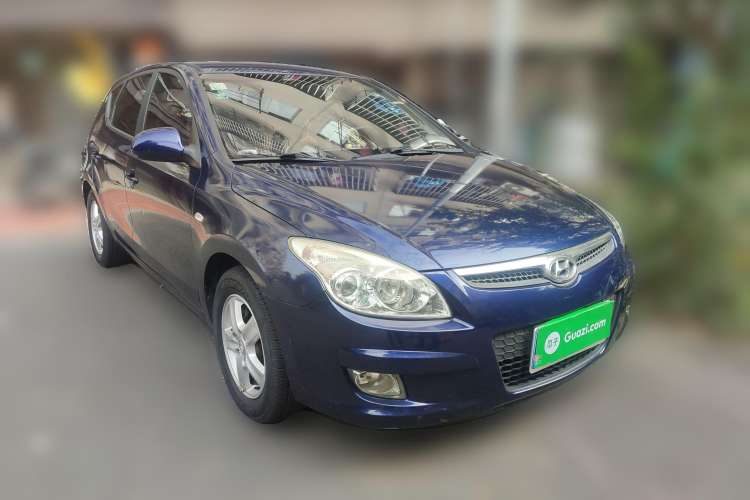 Used Hyundai i30 2009 1.6L Manual Comfort Edition Front Right 45 Deg