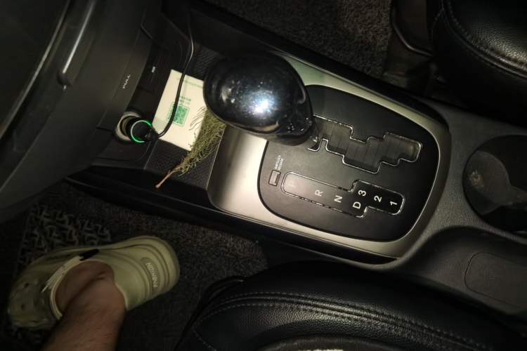 Used Hyundai i30 2009 1.6L Automatic Jingxiang Model Gear Lever
