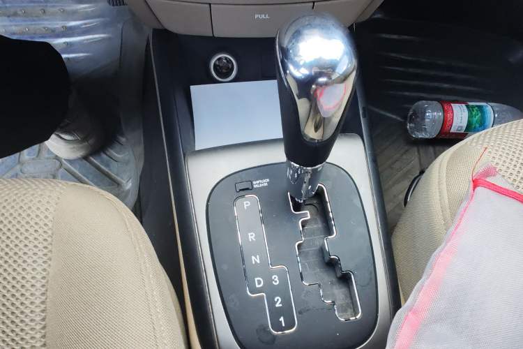 Used Hyundai i30 2009 1.6L Automatic Jingxiang Model Gear Lever