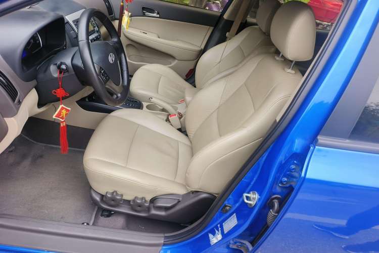 Used Hyundai i30 2009 1.6L Automatic Luxury Model Left Front Seat