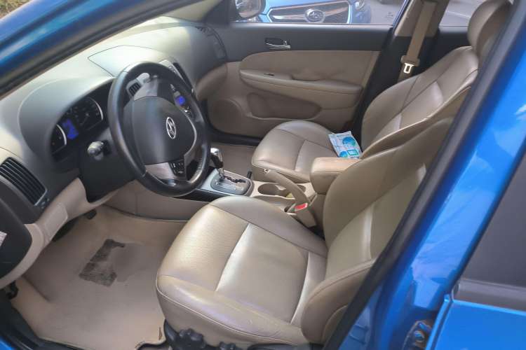 Used Hyundai i30 2009 1.6L Automatic Luxury Model Left Front Seat