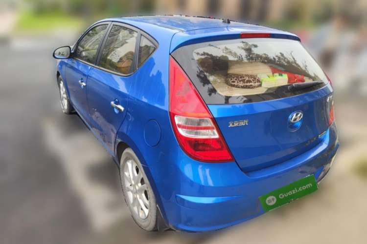 Used Hyundai i30 2009 1.6L Automatic Luxury Model Rear Left 45 Deg