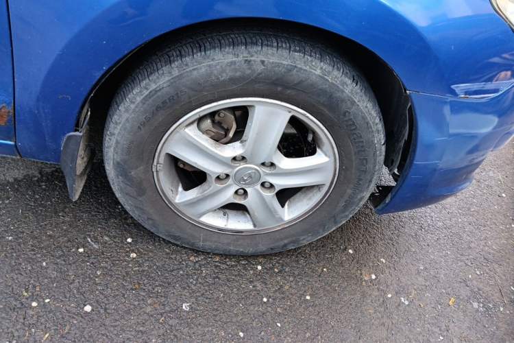 Used Hyundai i30 2009 1.6L Automatic Comfort Edition Right Front Wheel Hub
