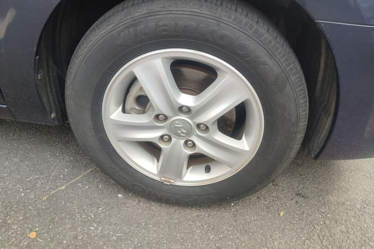 Used Hyundai i30 2009 1.6L Manual Comfort Edition Right Front Wheel Hub