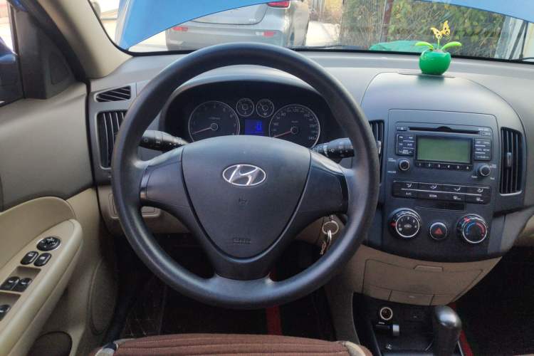 Used Hyundai i30 2009 1.6L Automatic Comfort Edition Steering Wheel