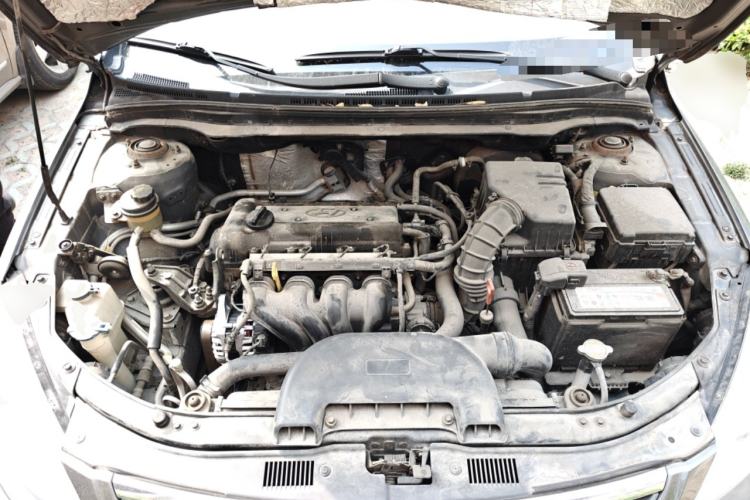 Used Hyundai i30 2009 1.6L Automatic Comfort Edition Engine Bay