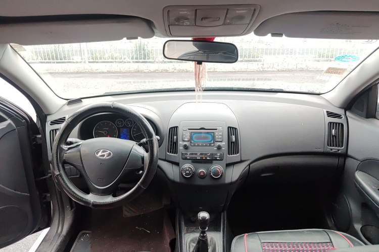 Used Hyundai i30 2009 1.6L Manual Comfort Edition Headliner